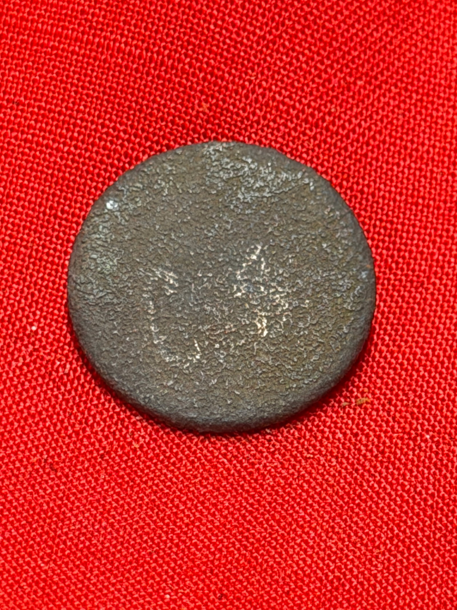 Civil War Confederate "CS" Cast Iron Coat Button (1 of 3)
