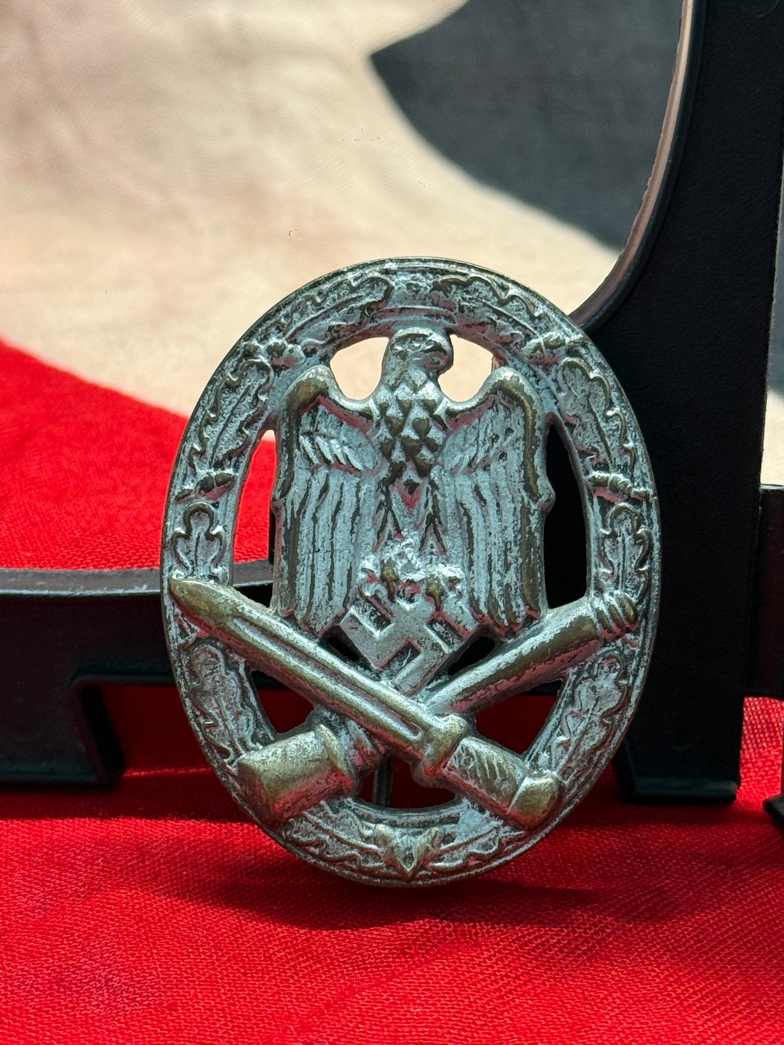 WWII German General Assault Badge (1 of 5)