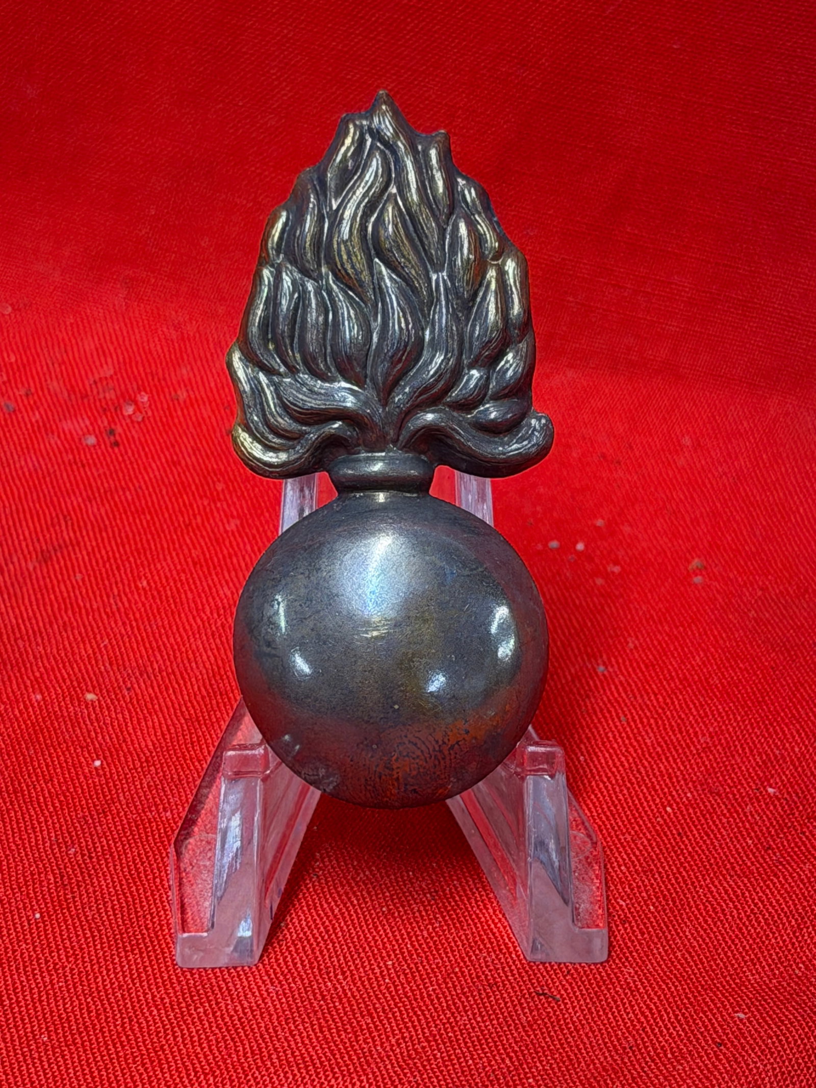 Civil War Ordnance Department Flaming Bomb Hat Insignia: This Civil War Ordnance Department Flaming Bomb Hat Insignia features the distinctive flaming bomb emblem historically associated with the U.S. Army Ordnance Department during the American Civil War. 