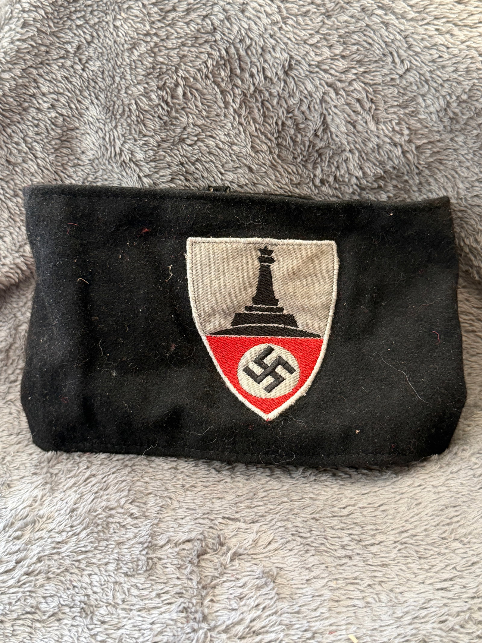 WWII German Reichsparteitag Nuremberg Monument Armband (1 of 4)