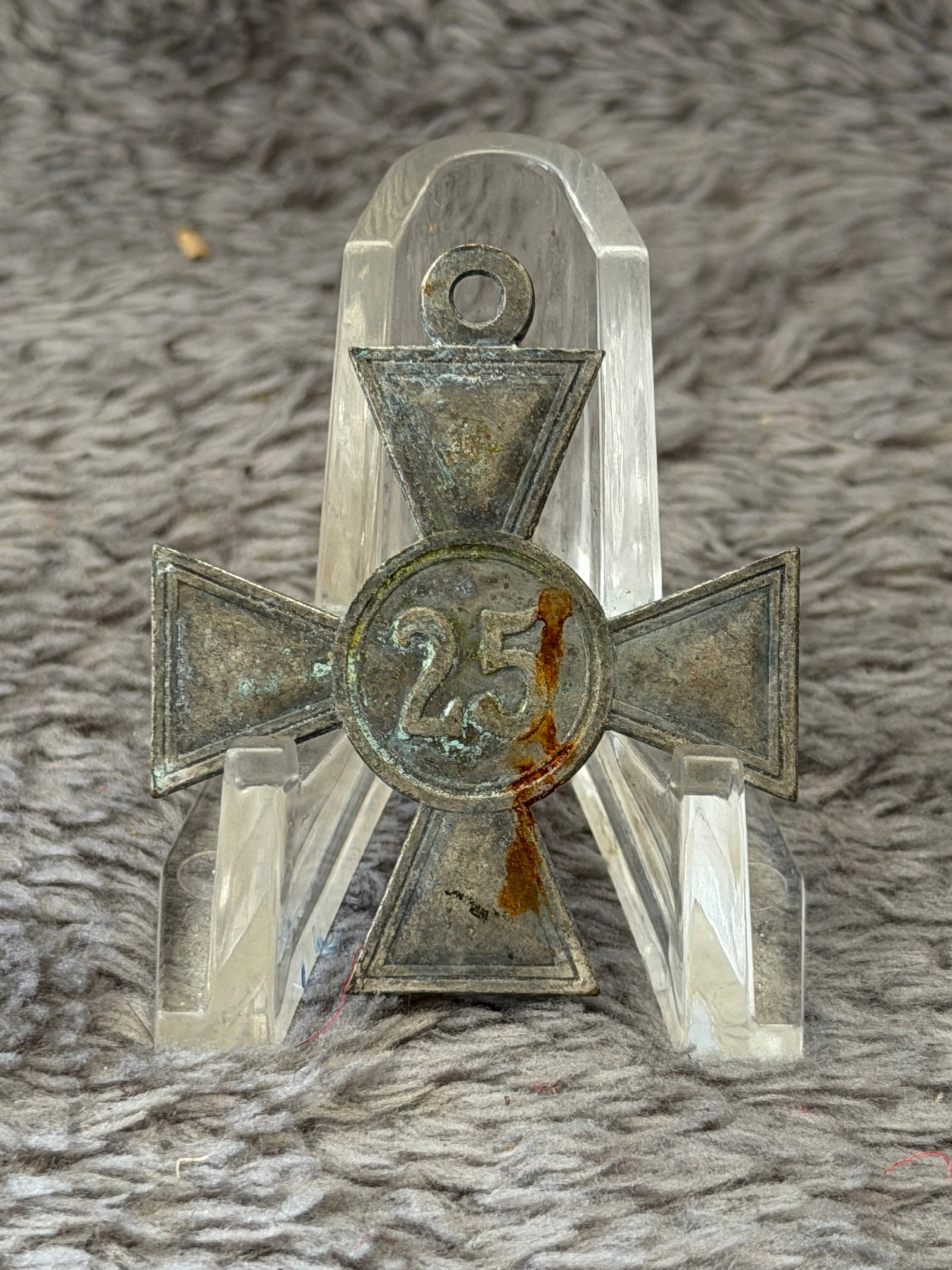 WWII German 25-Year Faithful Service Cross Medal: This WWII German 25-Year Faithful Service Cross Medal is the silver-grade civil service decoration awarded in recognition of twenty-five years of loyal service to the German state. The obverse feature