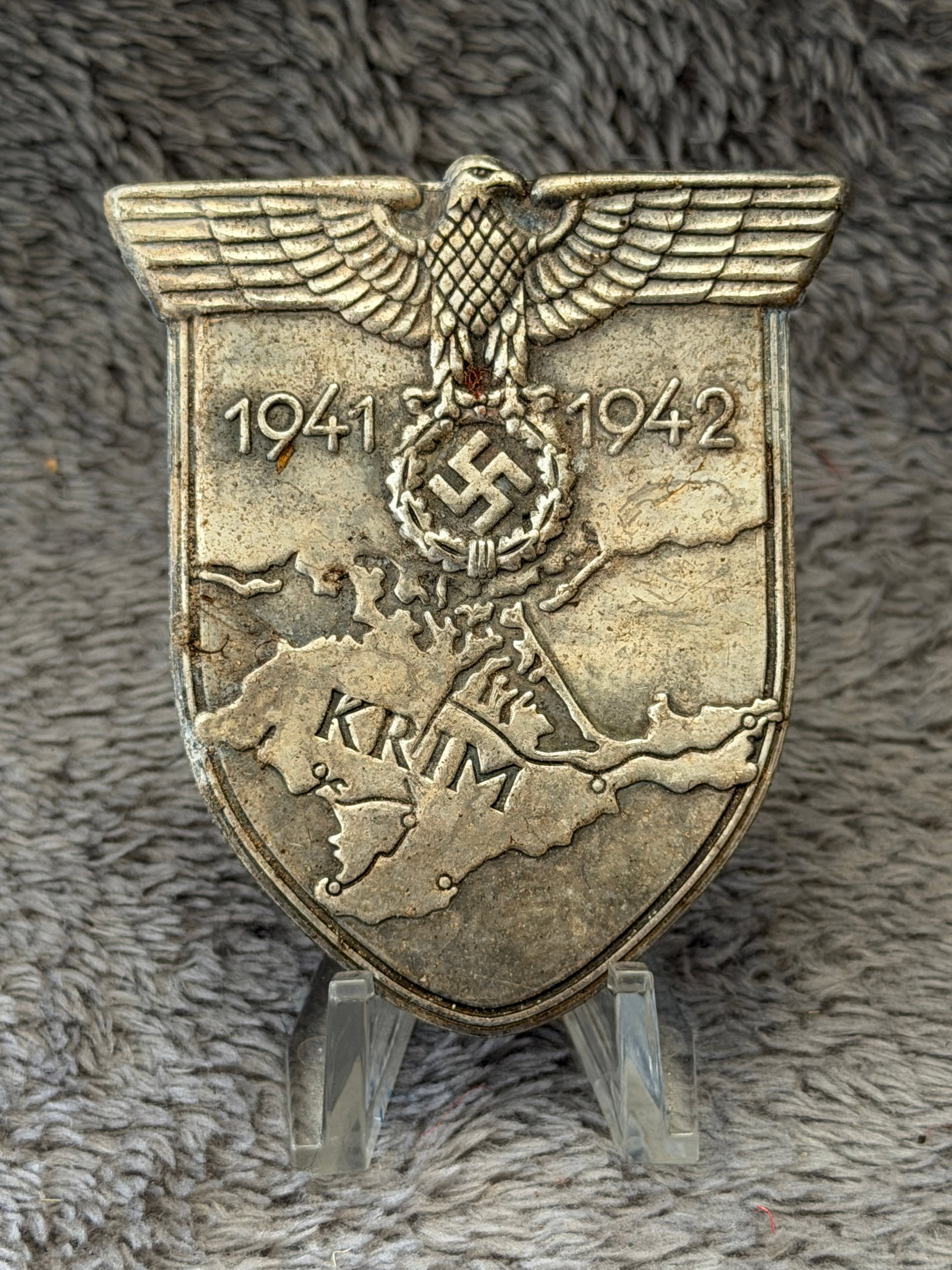 WWII German Crimea Campaign Shield (Krim Shield) 1941–1942 Award (1 of 3)