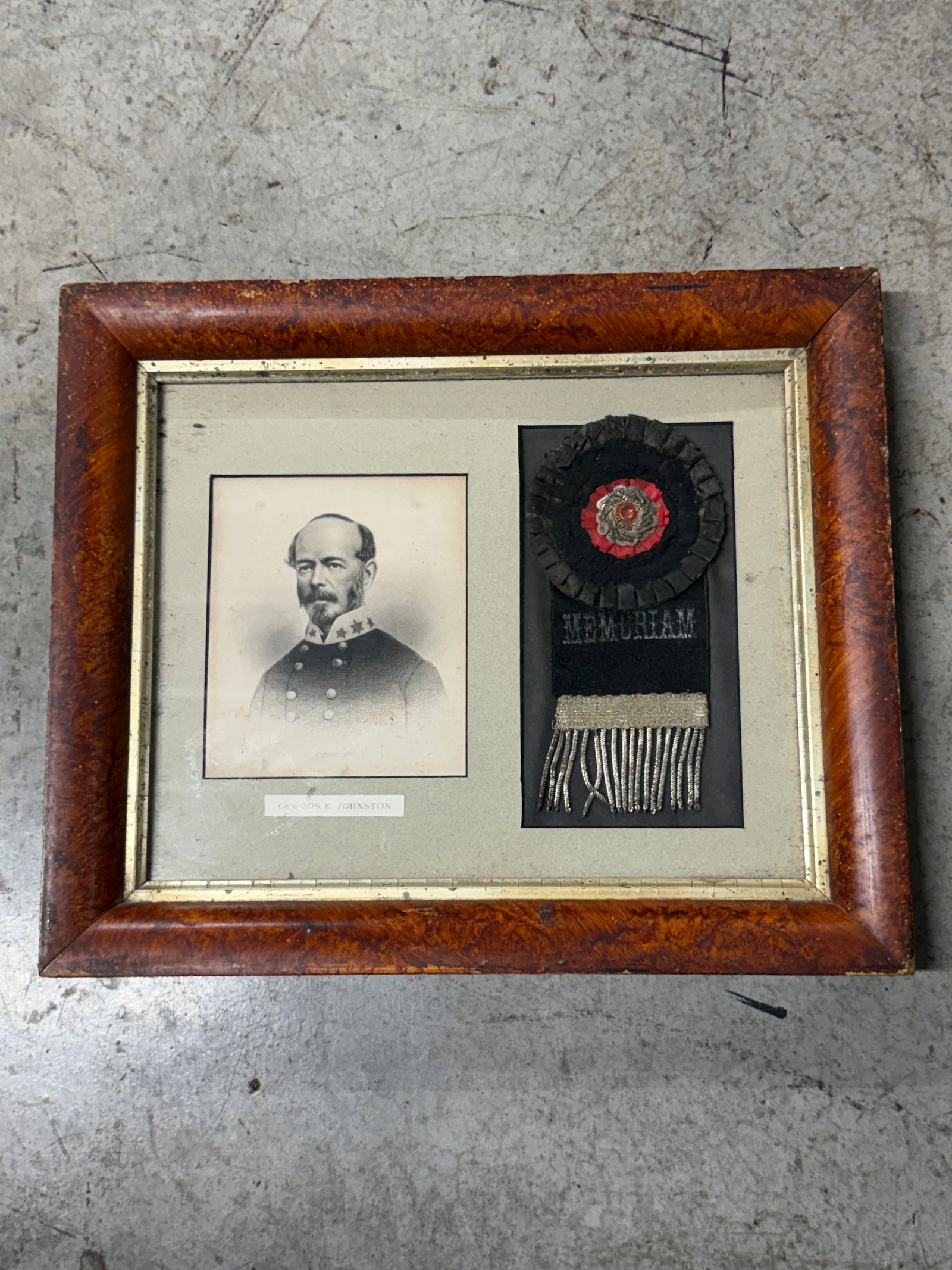 Civil War Confederate General Joseph E. Johnston Memorial Framed Display (1 of 4)