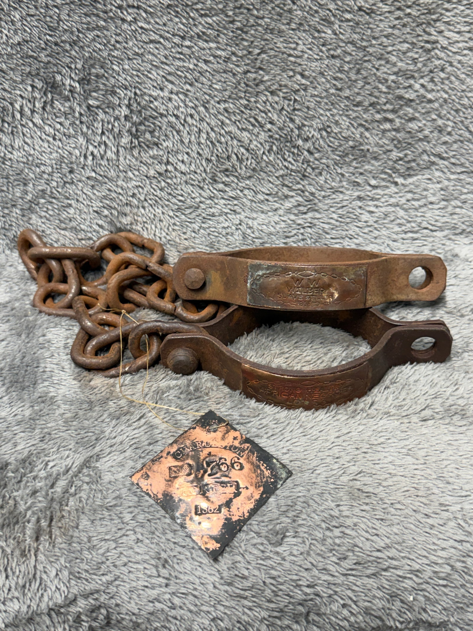 Civil War Era 1862 Charleston Slave Tag with Iron Slave Shackles & Chain – African American (1 of 8)