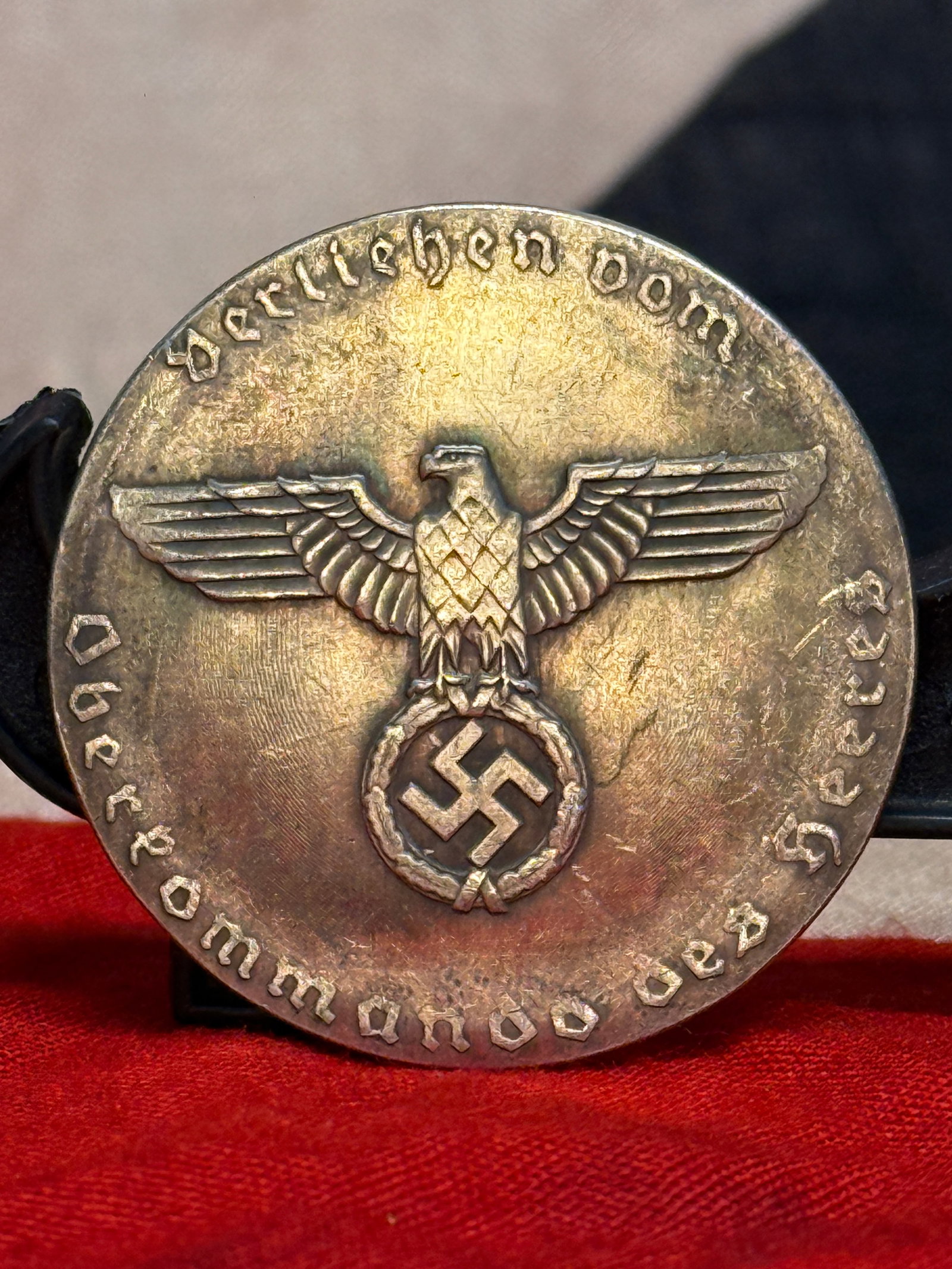 WWII German SA "Bereit, wenn du!" Commemorative Plaque Medal: This circular commemorative plaque features the national eagle clutching a wreath with swastika beneath the inscription "Bereit, wenn du!" ("Ready, when you are!") and "Der Kommando Geist." The revers