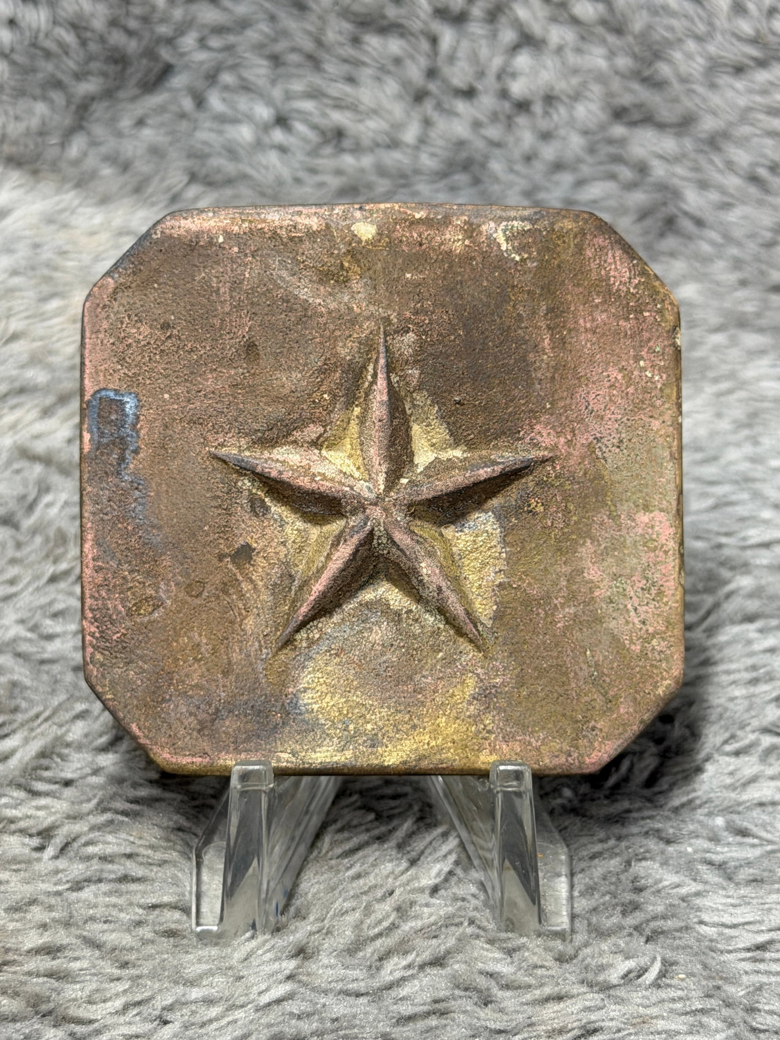 Civil War Confederate CSA Texas Lone Star Belt Buckle: Striking Civil War Confederate CSA Texas belt buckle featuring a large raised five-point Lone Star prominently centered on a substantial rectangular brass-toned plate with clipped corners. The Lone St