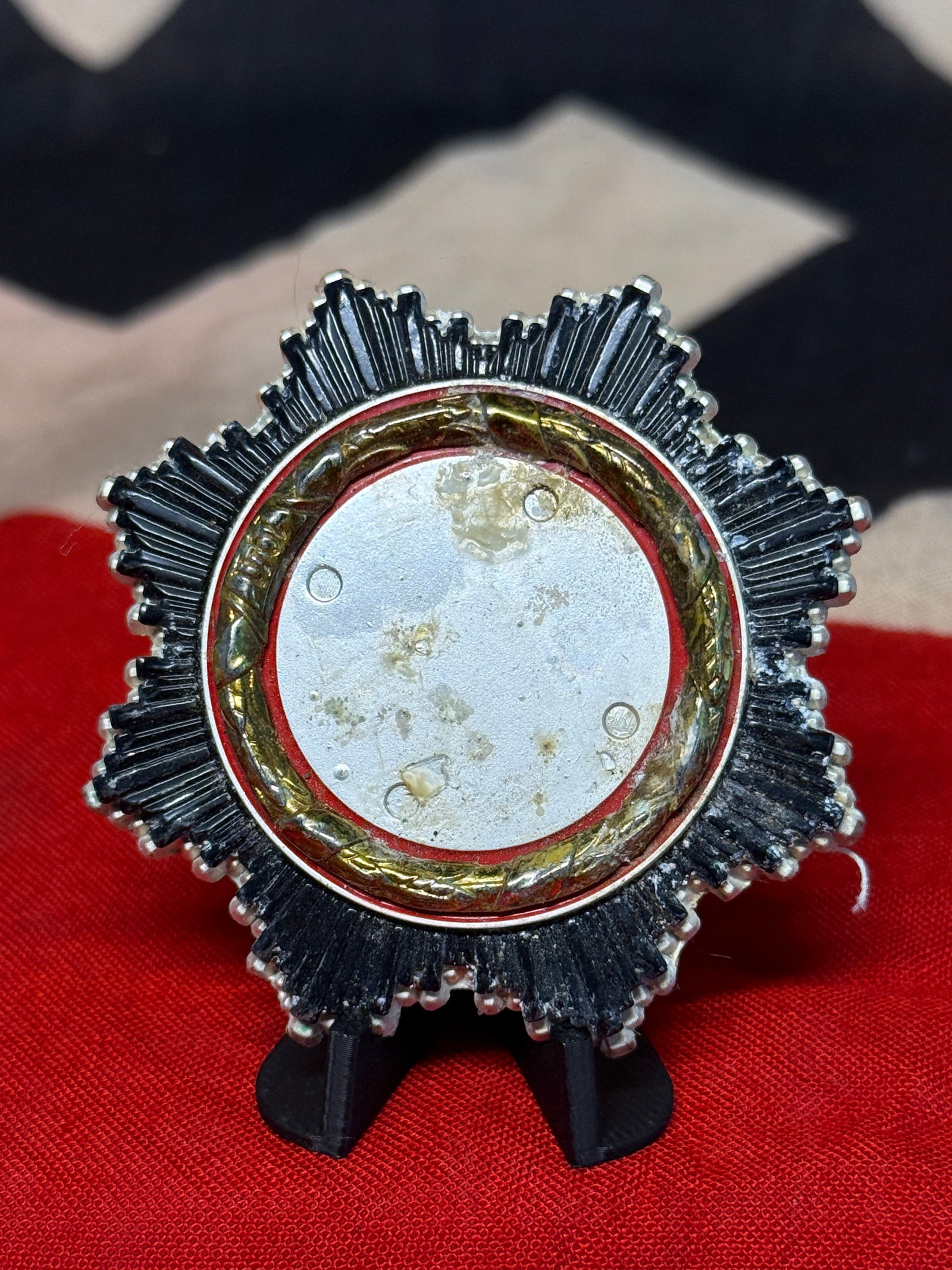 WWII German Deutsches Kreuz in Gold – German Cross in Gold Breast Decoration: A large multi-piece breast decoration in the form associated with the Deutsches Kreuz in Gold, or German Cross in Gold, one of the distinctive German military decorations instituted during WWII. The p