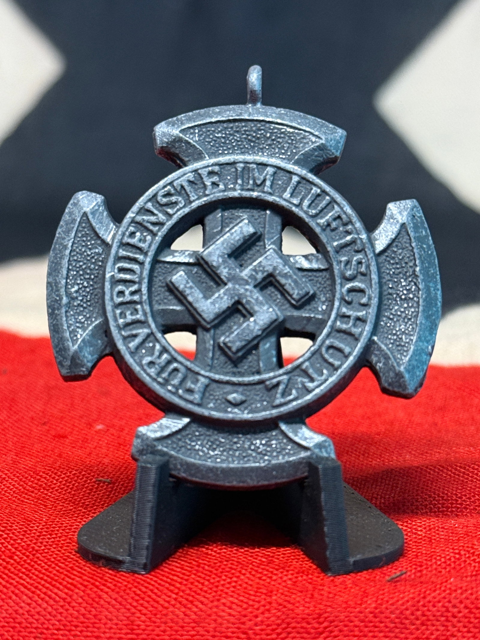 WWII German Luftschutz 1st Class Civil Air Defense Honor Decoration – 1938: A distinctive German Luftschutz-Ehrenzeichen 1. Stufe, or 1st Class Air Defense Honor Decoration, associated with recognition for distinguished service to German civil air-defense activities. The silv