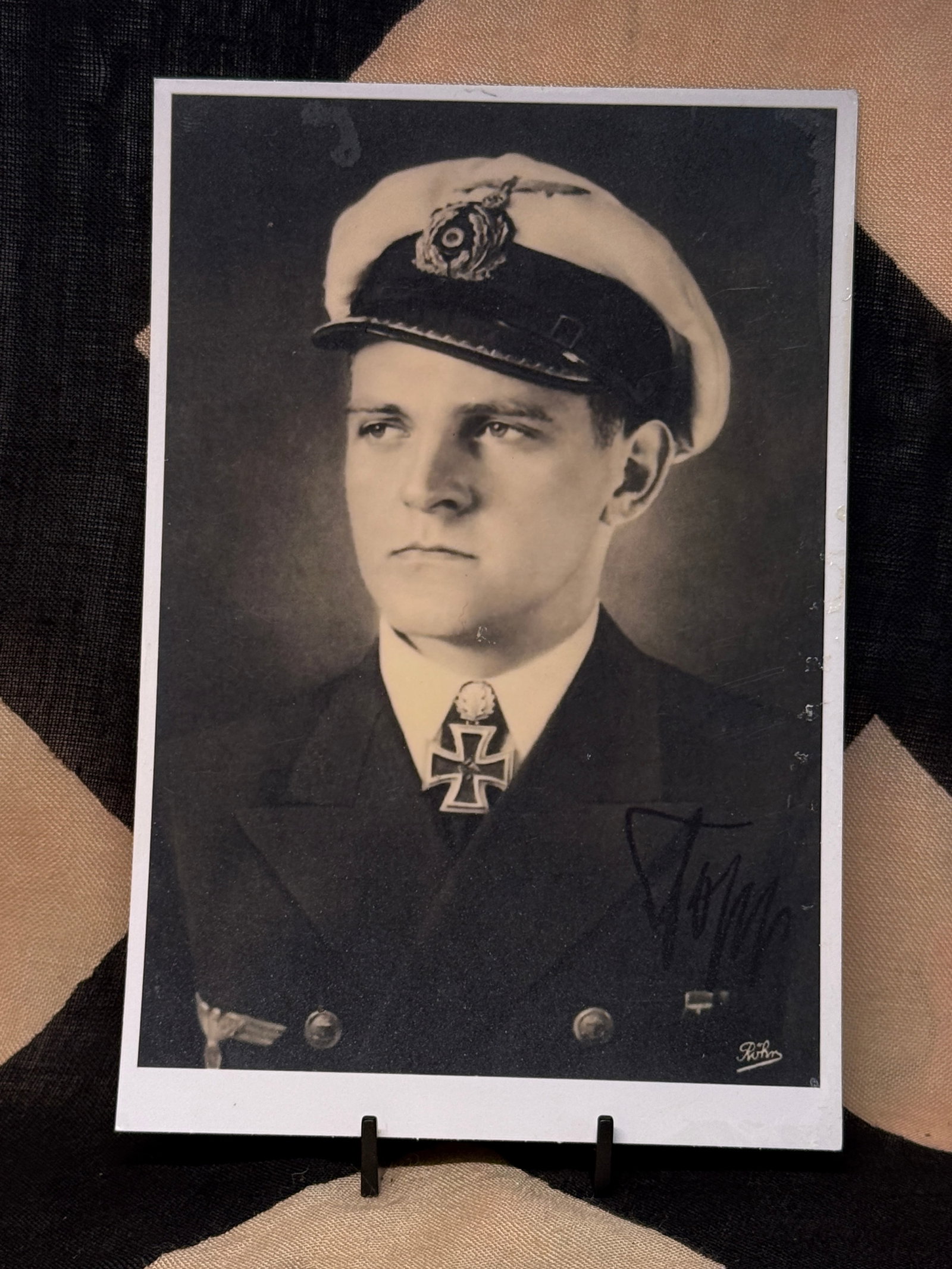 WWII German Kriegsmarine U-Boat Commander Erich Topp Signed Portrait Postcard – Knight’s Cross (1 of 3)