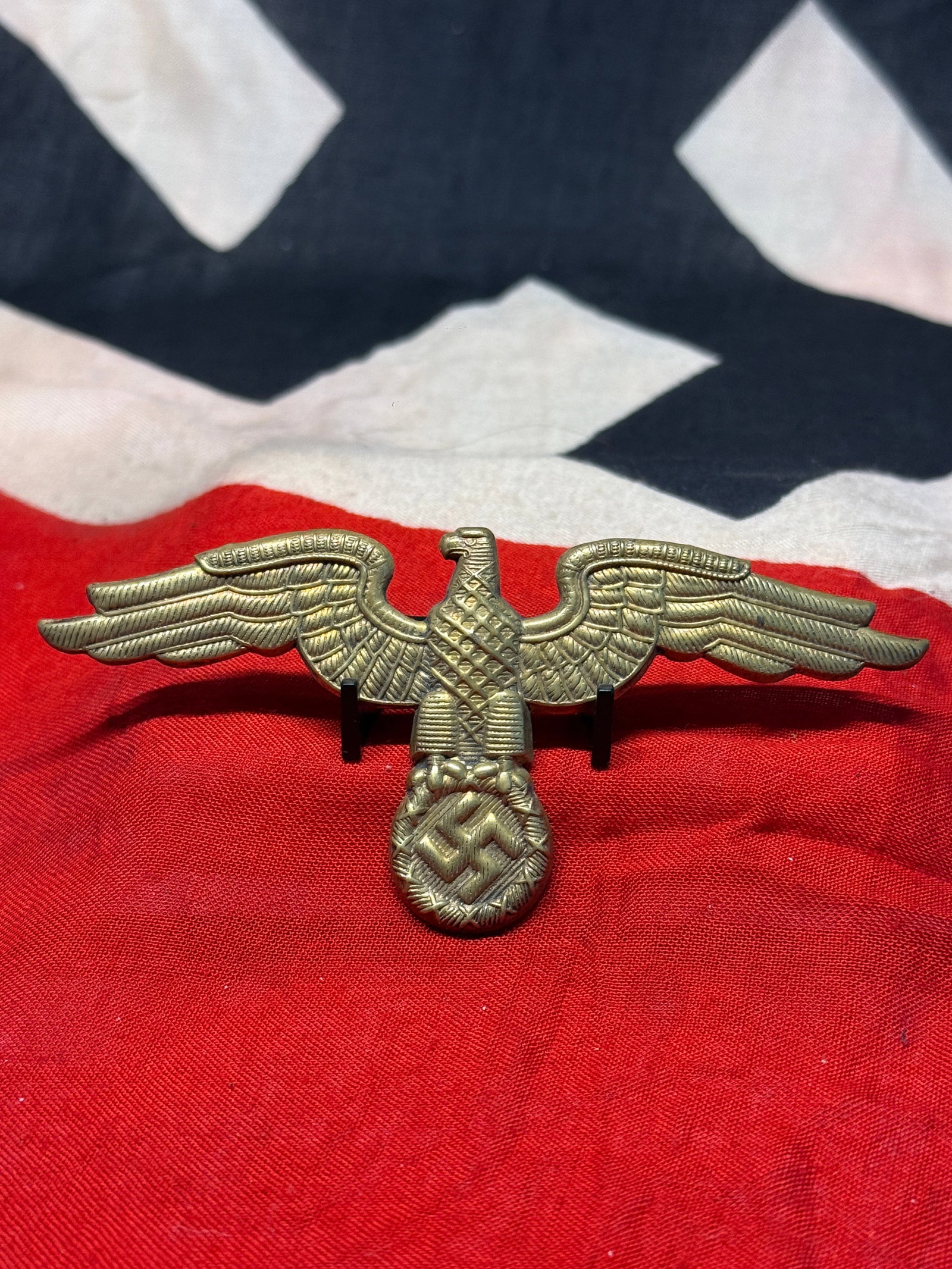 Pre-WWII German NSDAP / SA / SS Early Political Cap Eagle & Swastika Insignia: Large metal political eagle featuring dramatically outstretched wings above an oak-leaf wreath containing a raised swastika. The eagle displays the distinctive early political treatment, with extensiv