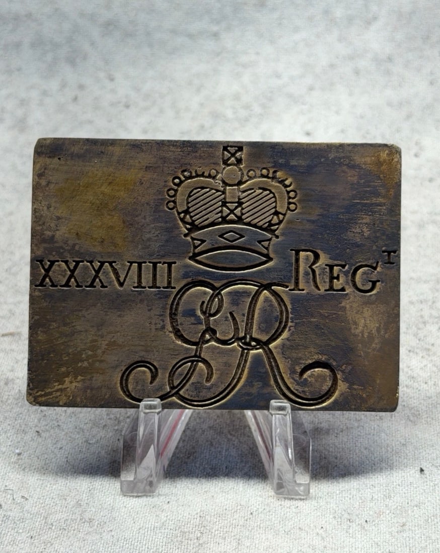 Revolutionary War British 38th Regiment King George III GR Crown Brass Belt Plate: Impressive Revolutionary War-era British military brass belt plate attributed to the 38th Regiment of Foot, featuring a deeply engraved royal crown above the intertwined “GR” cypher of King Ge