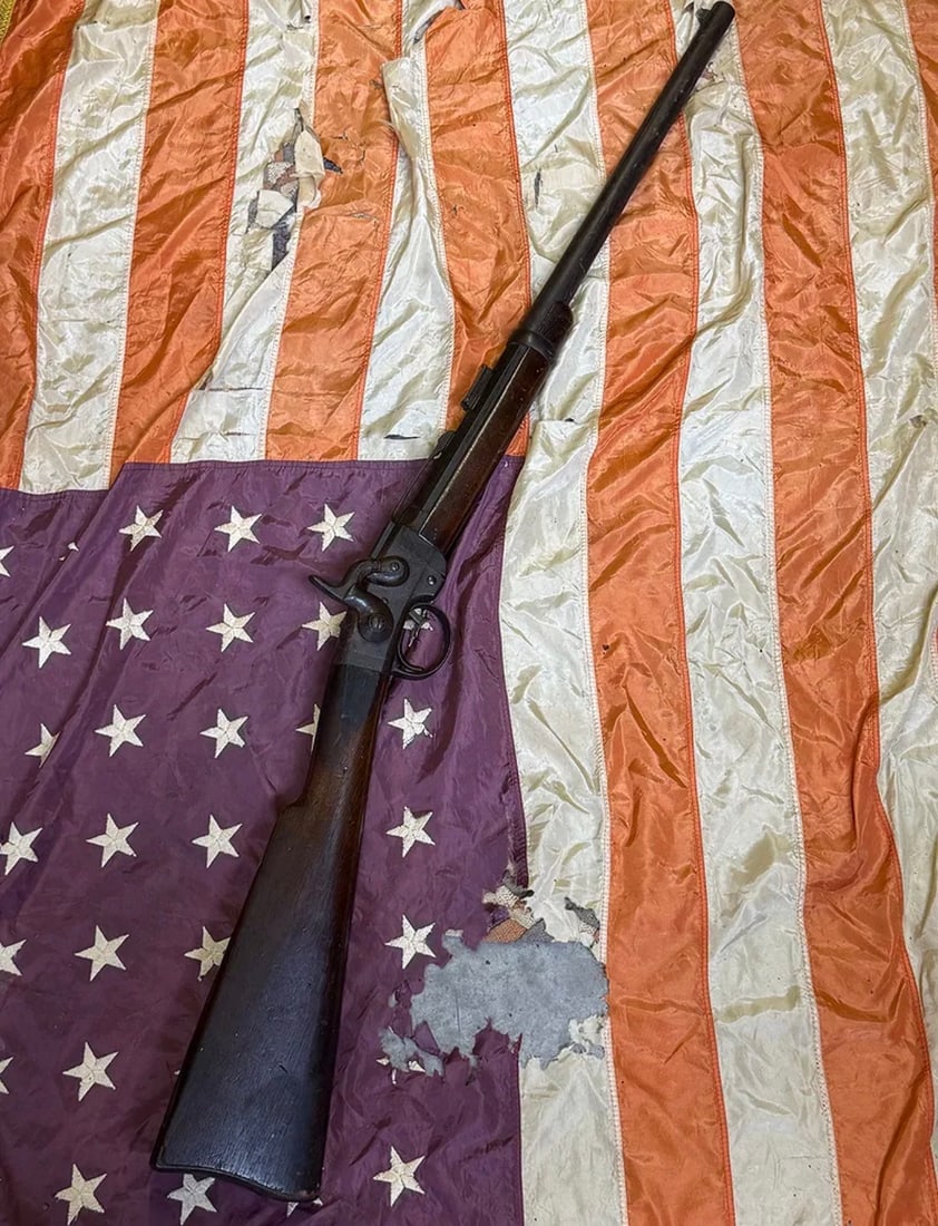 Civil War Era Baltimore Marked Breechloading Percussion Carbine – A. M. Press / Colt N.Y. & Thiel: Striking 19th-century American breechloading percussion carbine featuring a compact military-style configuration with a dark walnut stock, round barrel, distinctive breech and receiver assembly, exter