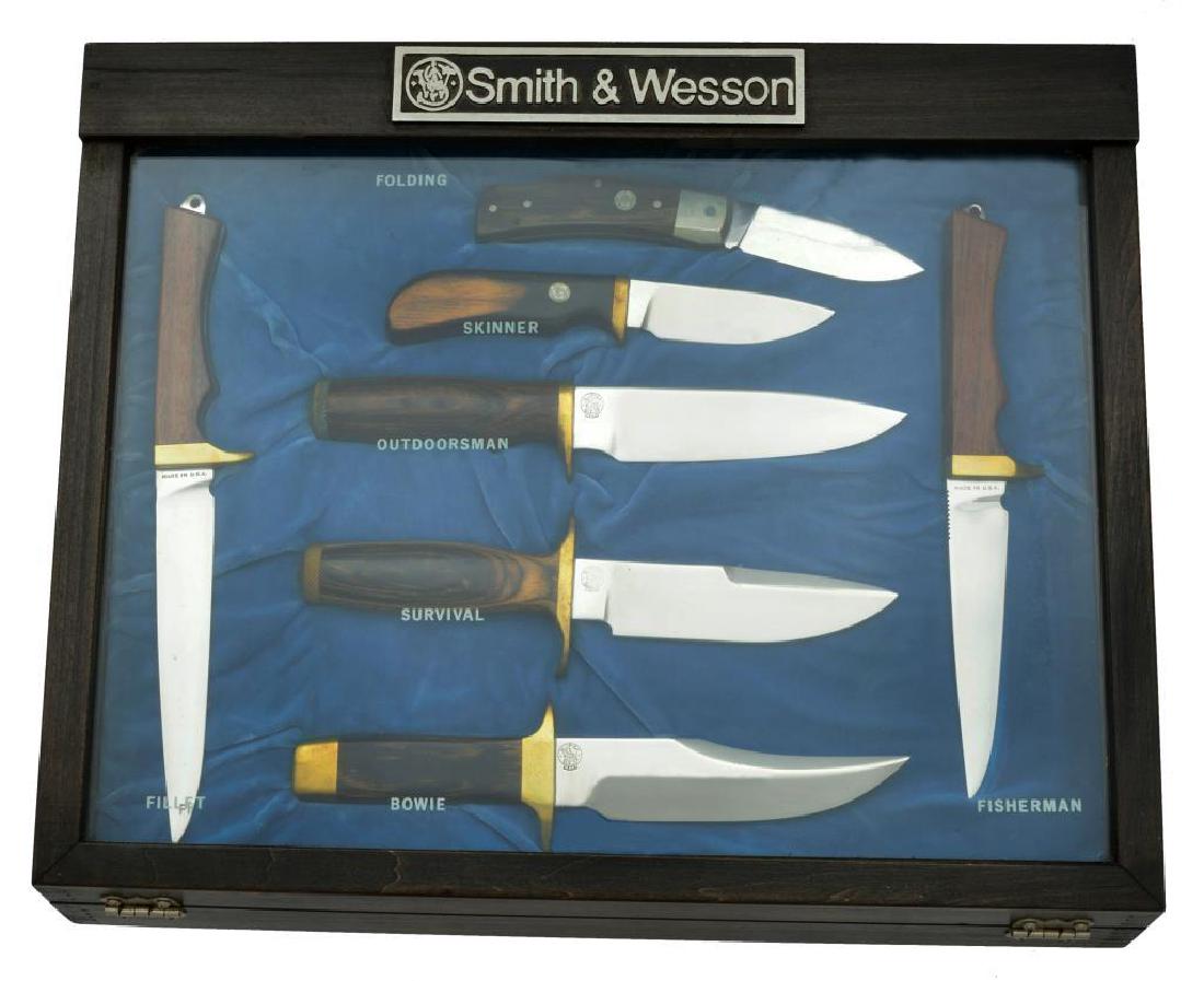 SMITH & WESSON KNIVES DESIGNED BY BLACKIE COLLINS.
