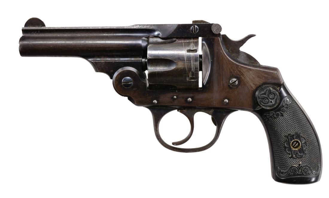 IVER JOHNSON SAFETY AUTOMATIC HAMMER REVOLVER.: Cal. 32 S&W. S# H22103. Redesigned smokeless powder 3rd model having 3 1/4" bbl. & 6 rd. cyl. Blued w/ coil springs, dbl. top posts, 4 pin frame, owls head checkered hard rubber grips plus matching nu