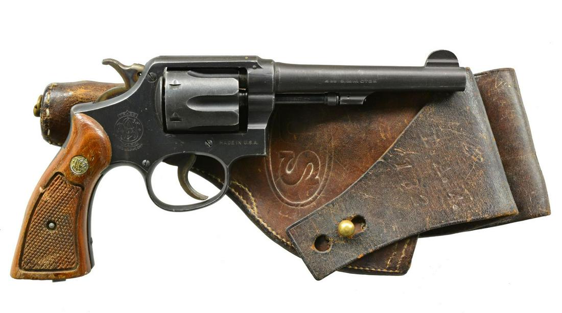 SMITH & WESSON BRITISH SERVICE DA REVOLVER.: Cal. 38 S&W. S# V515353. Bbl. 5" pinned. Variation of US Victory model that was originally for US military use in 38 Spl. cal. Mfg. for British use chambered for their 38-200 cartridge which was 38 S&