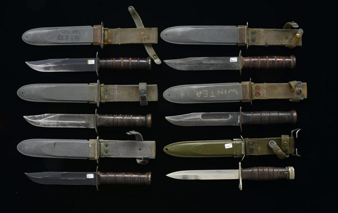 5 US FIGHTING KNIVES & 1 BAYONET.: 1) USMC KA-BAR FIGHTING KNIFE. Overall length: 13”. Blued blade w/ steel crossguard marked on the underside, “CAMILLUS, N.Y. U.S.M.C.”. Stacked leather washer grip. Steel pommel. USN MK2 sheath 
