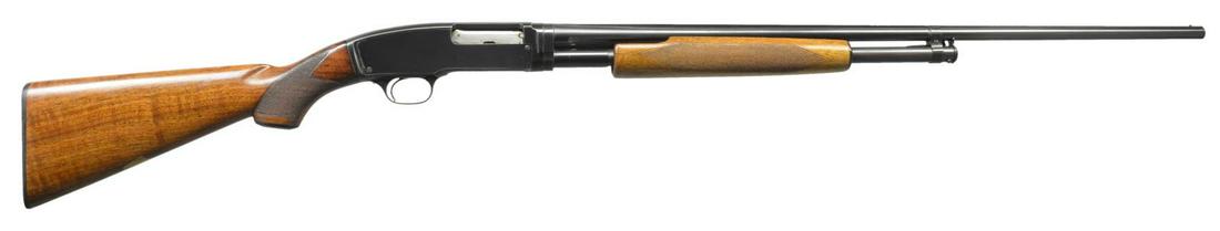 WINCHESTER MODEL 42 SKEET GRADE PUMP SHOTGUN.: Cal. 410, 3". S# 119601. Bbl. 28" solid rib w/ fixed Skeet choke & steel bead. Beavertail forearm & pistol grip walnut stock w/ lg. plastic grip cap & Skeet style checkering. Toeline has added brass