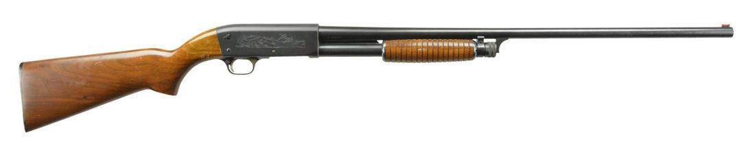 ITHACA 37 FEATHERLIGHT PUMP SHOTGUN.: Cal. 16 Ga., 2 3/4". S# 791505. Bbl. 28" w/ Raybar front sight & Full choke. Blue finish. Walnut stock set. CONDITION: good overall w/ marks & wear commensurate w/ use. Metal has peppery oxidation thr