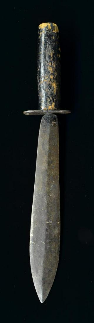 CONFEDERATE SIDE KNIFE.: 16" Overall. Well made tapering out medial ridge dbl. edged blade, 3" oval iron cross guard. Painted wood grip w/ spurious carved â€œCAPT.M.BOONE” & â€œCSA”. CONDITION: good to ver