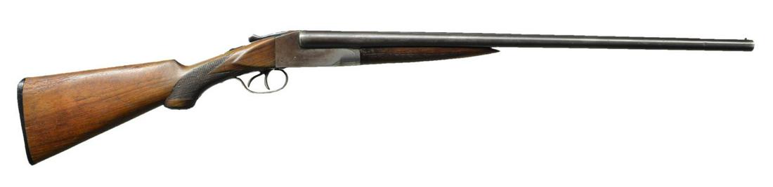 SCARCE 20 GAUGE ITHACA FLUES MODEL FIELD GRADE: SHOTGUN WITH ORIGINAL 24" BARRELS. Cal. 20 Ga. 2 3/4". S# 264720. The 24" bbls. appear to be original length & are fitted w/ flat matted rib. Bbl. flats are stamped w/ S# & choke designations 1 & 4. C