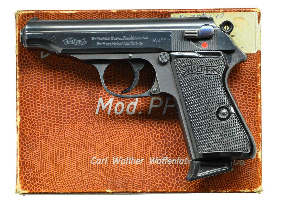 WALTHER MODEL PP SEMI-AUTO PISTOL W/: CAPTURE PAPERS & PROVENANCE. Cal. 7.65mm (32 ACP). S# 204720 P. Bbl. 3 3/4". Mfg. 1940 w/ blued finish, matching numbered slide, eagle N proofs & border checkered black plastic Walther banner grips. M