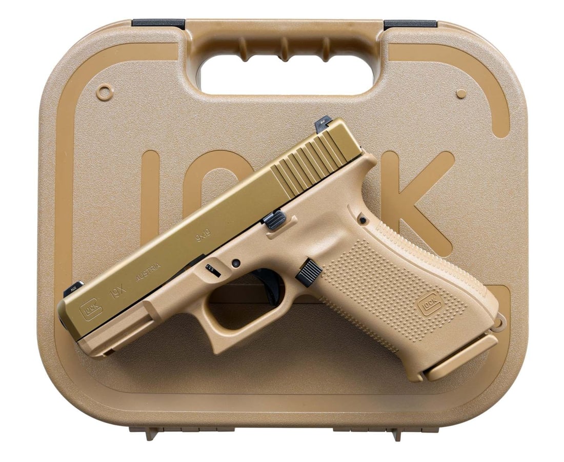 GLOCK 19X SEMI AUTO PISTOL.: Cal. 9mm. S# BWSV822. Bbl. 4". Three dot night sights. Ambi slide release. Enlarged mag release. Coyote finish. Polymer frame w/ accessory rail. MAGS: 3-17 rd. UNATTACHED ACCESSORIES: matching numbere