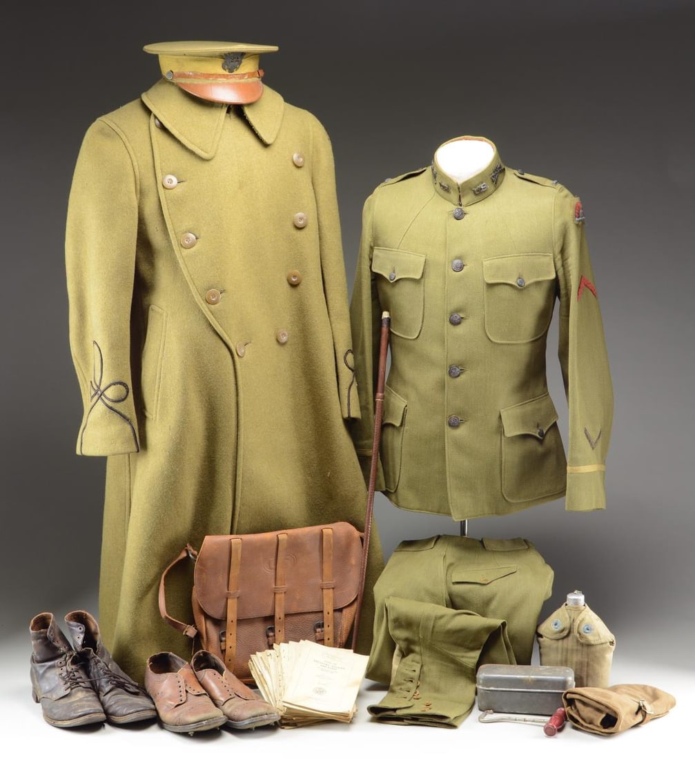 WWI GROUPING BELONGING TO LIEUTENANT ALLAN B.: MACGREGOR OF THE 302nd MACHINE GUN BATTALION. This wonderful group includes the hat, overcoat, uniform, & pants for Lieutenant MacGregor. The uniform has silver bullion Lieutenants bars on the shoulde