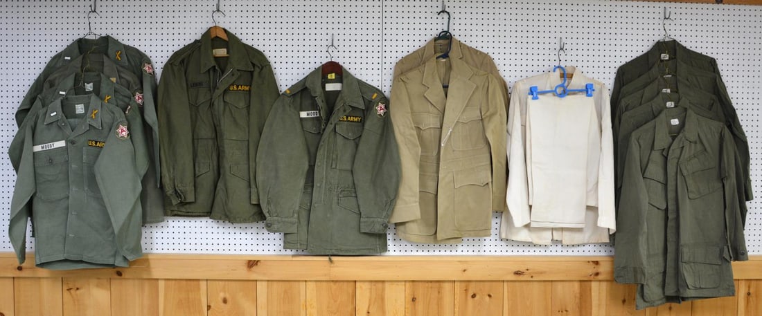 WWII & LATER US MILITARY UNIFORMS.: This lot includes 1 OD field jacket with cloth Lieutenant bars on the shoulder tabs, & a Sixth Army patch at the left shoulder. Above the right pocket is a white tape with the name "MOODY", and above 