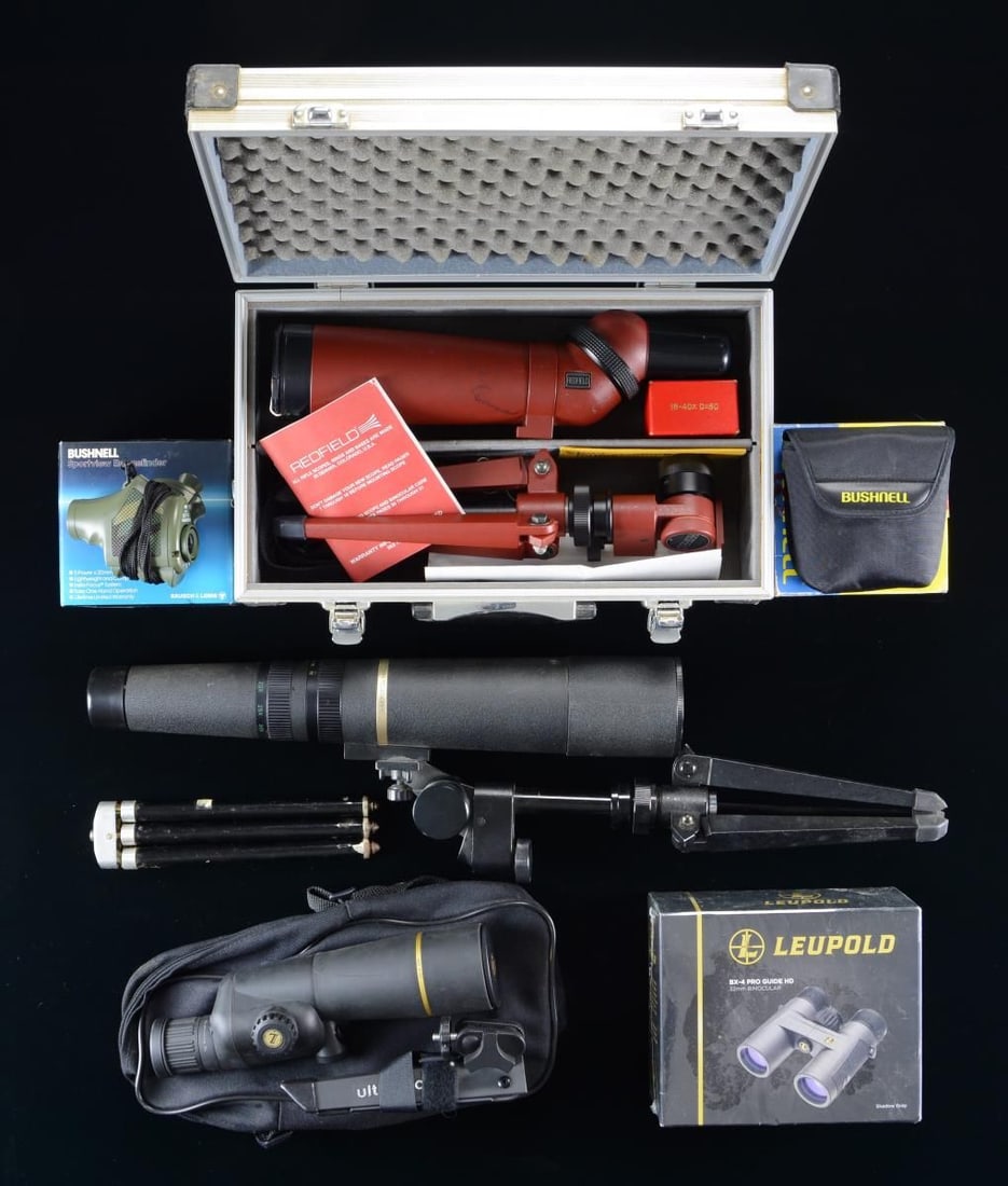 SPOTTING SCOPE & BINOCULAR LOT.: This lot consists of three spotting scopes, one spare tripod, a Rangefinder & two binoculars. 1. LEUPOLD COMPACT 15-30X50MM SPOTTING SCOPE. Scope caps, carrying case, small tripod, manual & carry stra