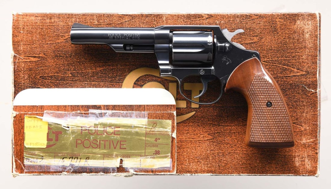 COLT 4th ISSUE POLICE POSITIVE REVOLVER.: Cal. 38 Spl. S# 15771R. Bbl. 4" heavy, half shrouded with abbreviated matte flat topped rib having integral sloped blade sight; frame notched rear. Mfg. 1978 (1977-1978 within Detective Spl. numbering