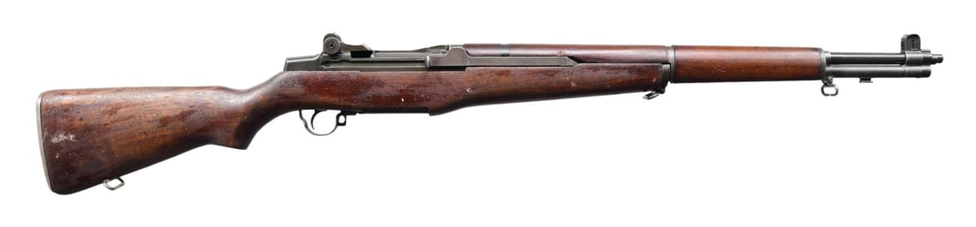 US WINCHESTER M1 GARAND SEMI-AUTO MILITARY RIFLE.: Cal. 30-06. S#1330729. Bbl. 24". Throat gauges 3.0. Muzzle gauges 1.5. Replacement barrel, markings on the right side include "SA' "12-53". T105E1 aperture rear sight. Blade front sight with protectiv