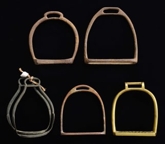 1 PAIR & 4 SINGLE STIRRUPS.