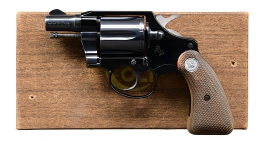 COLT COBRA DA REVOLVER.