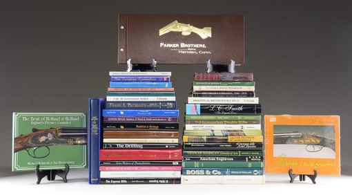 WIDE ASSORTMENT OF FIREARMS REFERENCE BOOKS.