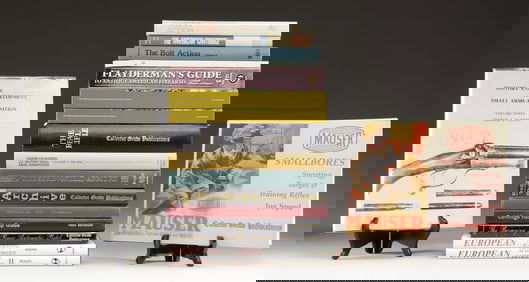 LARGE GROUP OF FIREARMS REFERENCE BOOKS.
