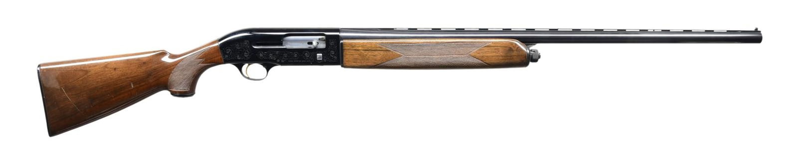 BERETTA AL2 SEMI AUTO SHOTGUN.: Cal. 12 Ga., 2 3/4". S# G09218 (XX7 = 1971). Blued VR 30" barrel has white beads. Fixed Full choke. Black anodized receiver with gold anodized trigger. Gloss finished checkered walnut stock set. CONDI