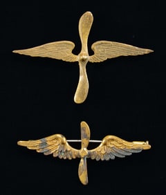 2 WWI ERA FRENCH PILOT'S INSIGNIA.
