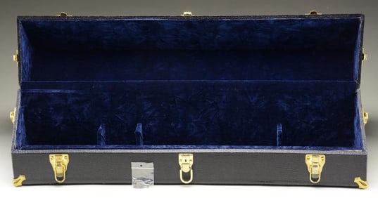 THOMPSON SUBMACHINE GUN FBI STYLE HARD CASE.