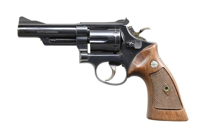 EARLY SMITH & WESSON MODEL 19 DA REVOLVER.