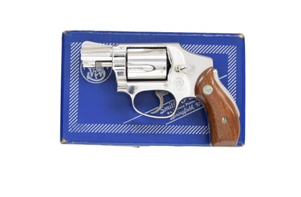 SMITH & WESSON MODEL 40 DA REVOLVER WITH FACTORY