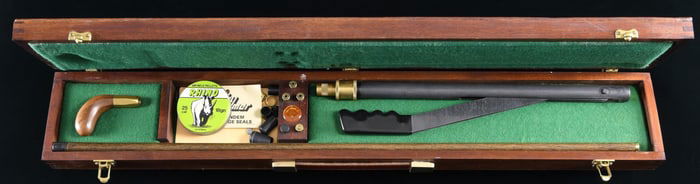 BRITISH HARPER CLASSIC AIR CANE WITH CASE.