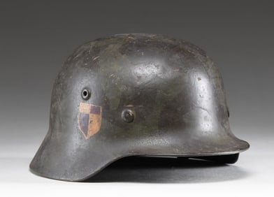 WWII GERMAN M1940 HELMET WITH PAINTED SHIELD