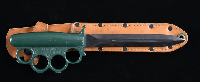 FINE CONDITION WW2 EVERITT KNUCKLE KNIFE.