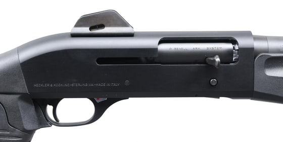 BENELLI M1 SUPER 90 COMBAT AUTO-LOADING SHOTGUN.