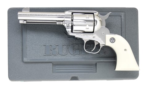 RUGER VAQUERO SINGLE ACTION REVOLVER.