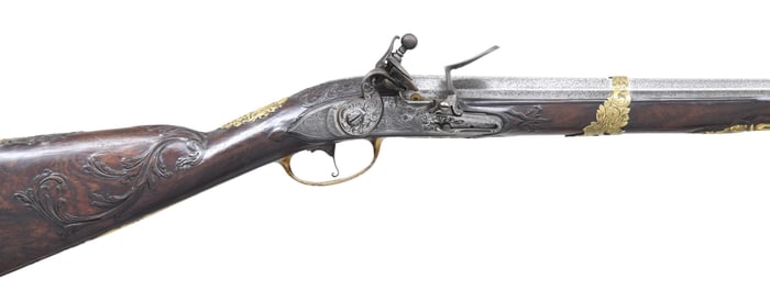 RAISED CARVED HIGH QUALITY SINGLE FLINTLOCK GUN BY