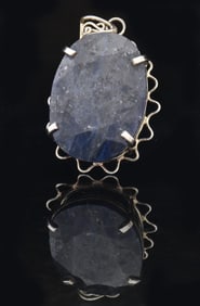 279.45CT MIDNIGHT BLUE CORUNDUM SAPPHIRE PENDANT.