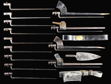 14 US SOCKET BAYONETS.