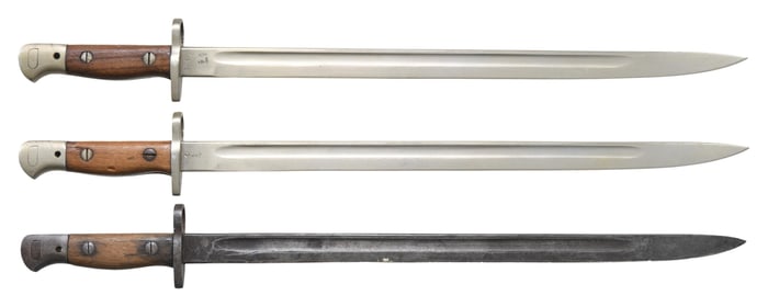 GROUPING OF THREE BRITISH WWI PATTERN 1907