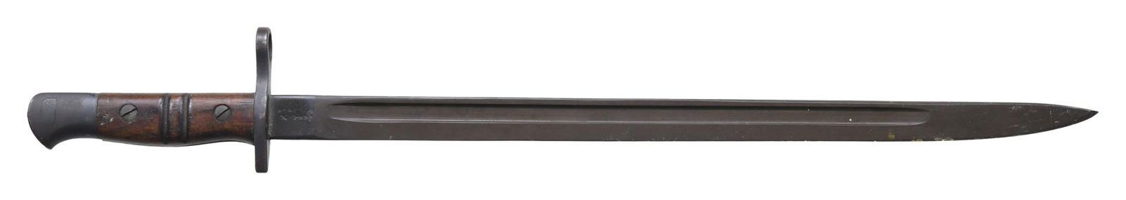 WWI REMINGTON PATTERN 13 BAYONET.: 17" fullered blade. Marked on left ricasso "1913 / 12 15" & encircled "REMINGTON". Right ricasso has view marks & "X" indicating item sold out of service. Bayonet has a taller muzzle ring than the Mod